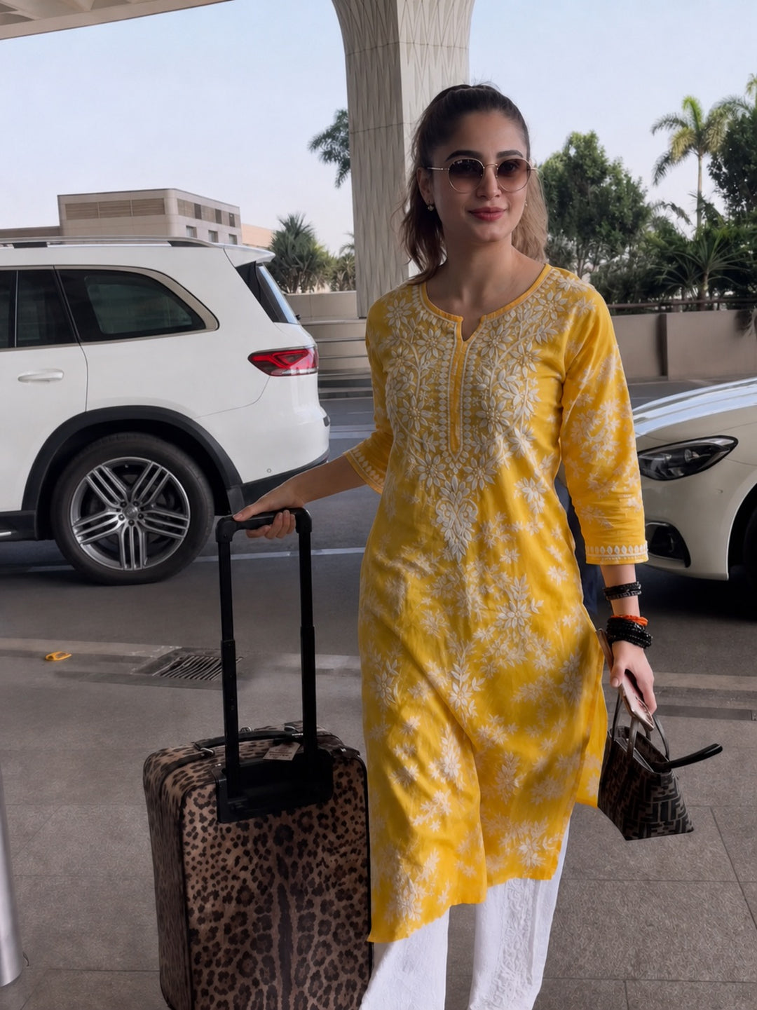 Zainab Chikankari Mulmul Straight Kurta