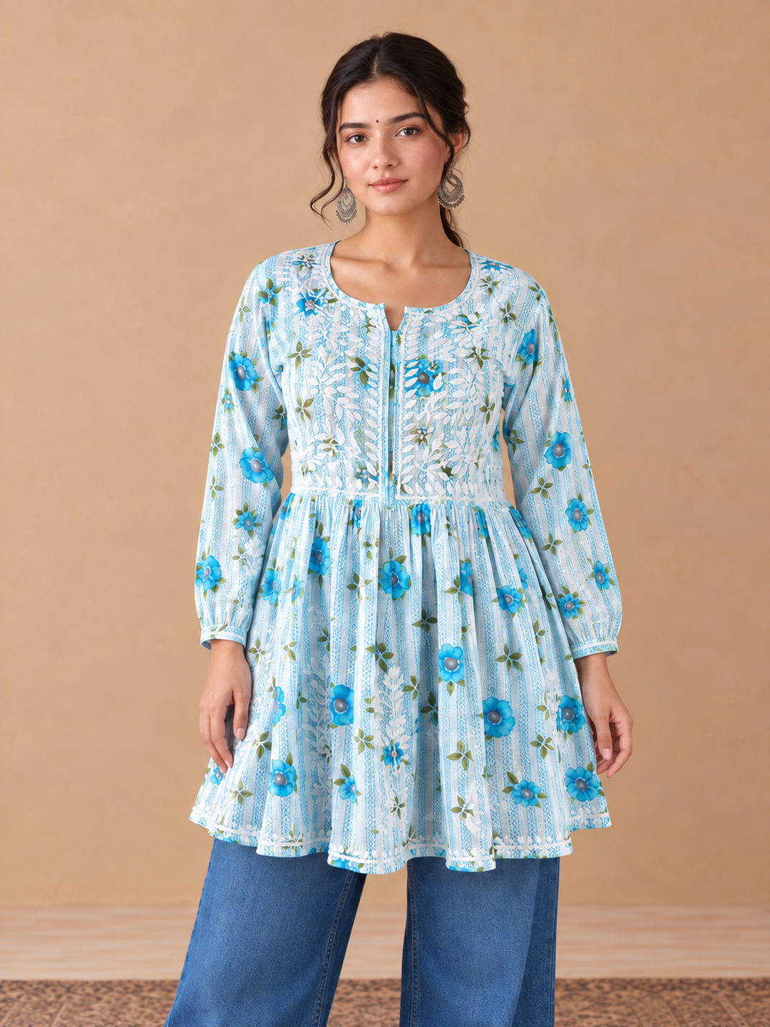 Tisha Mulmul Chikankari Short Gown