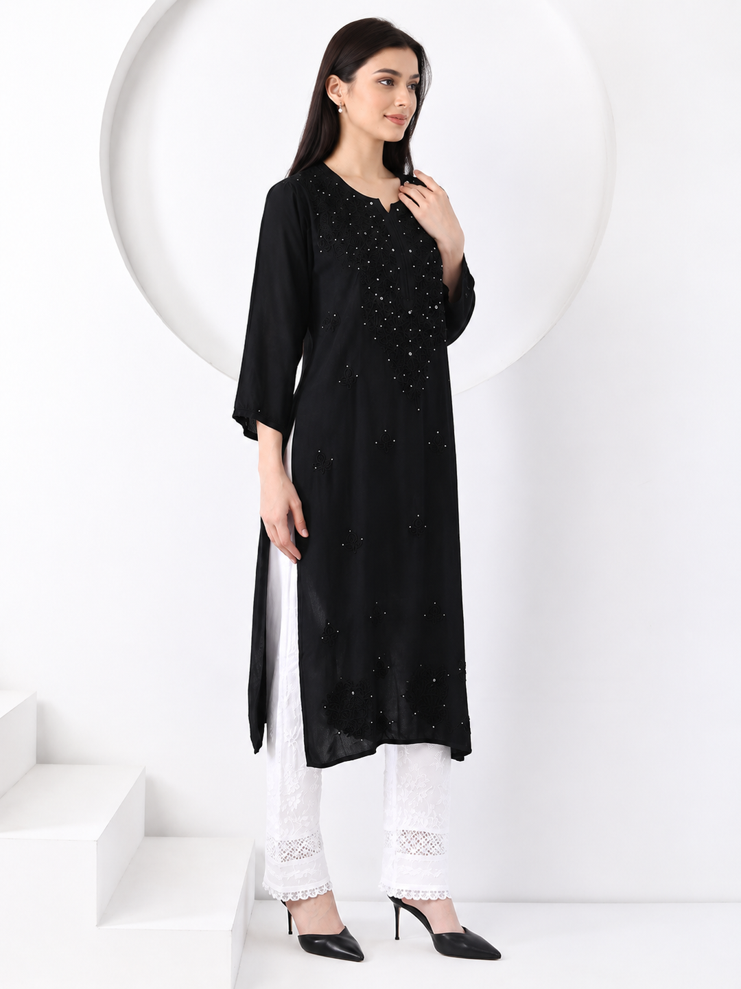 Falaq Chikankari Rayon Mukaish Straight Kurta