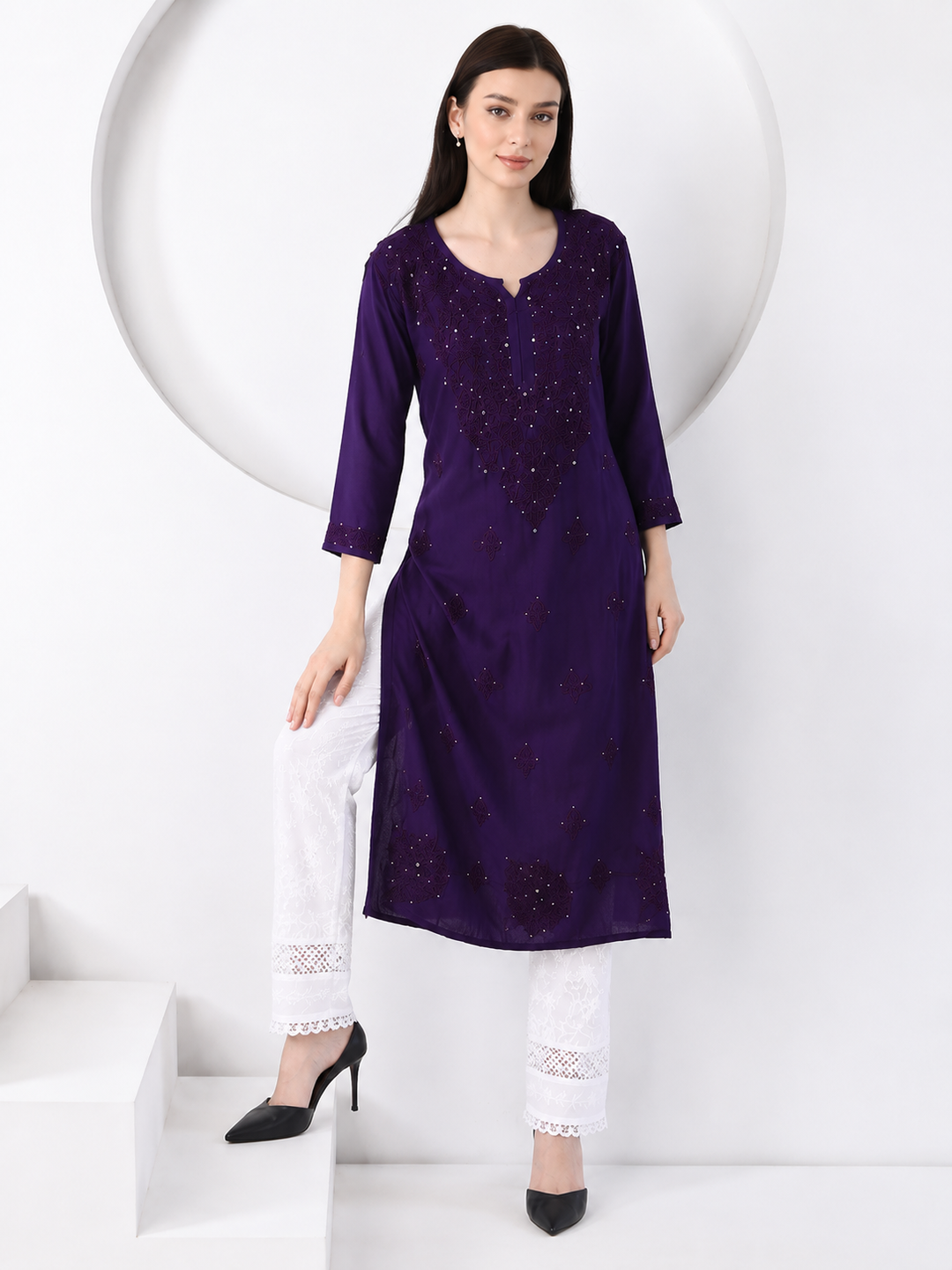 Falaq Chikankari Rayon Mukaish Straight Kurta