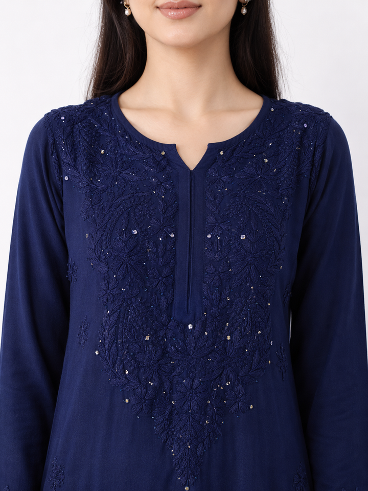 Falaq Chikankari Rayon Mukaish Straight Kurta