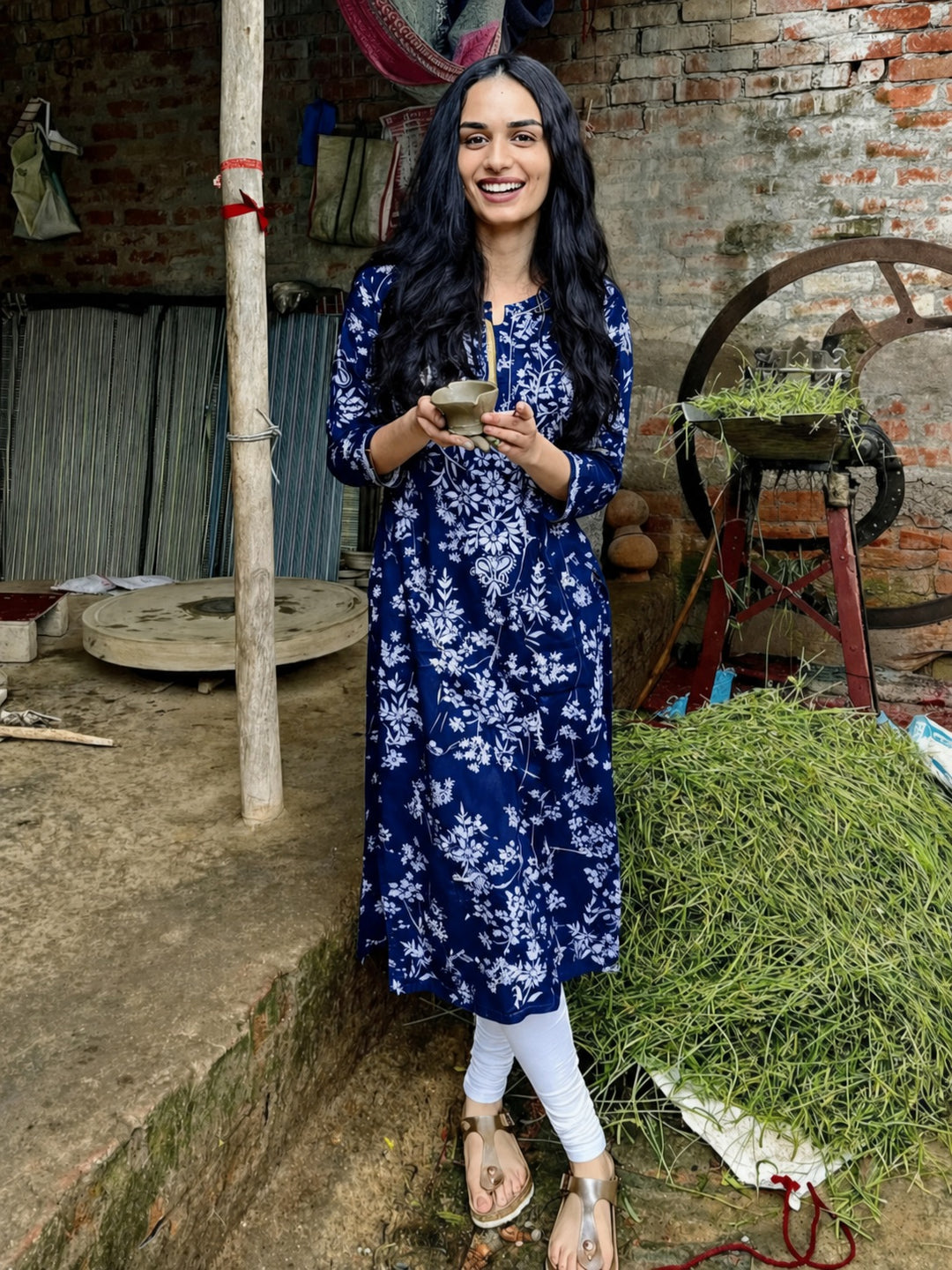 Zainab Chikankari Mulmul Straight Kurta