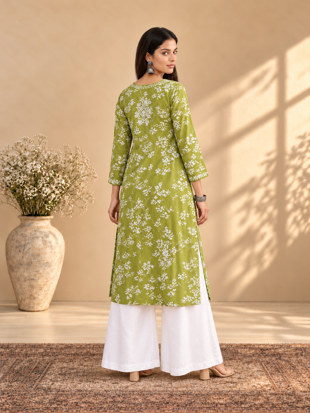 Zainab Chikankari Mulmul Straight Kurta