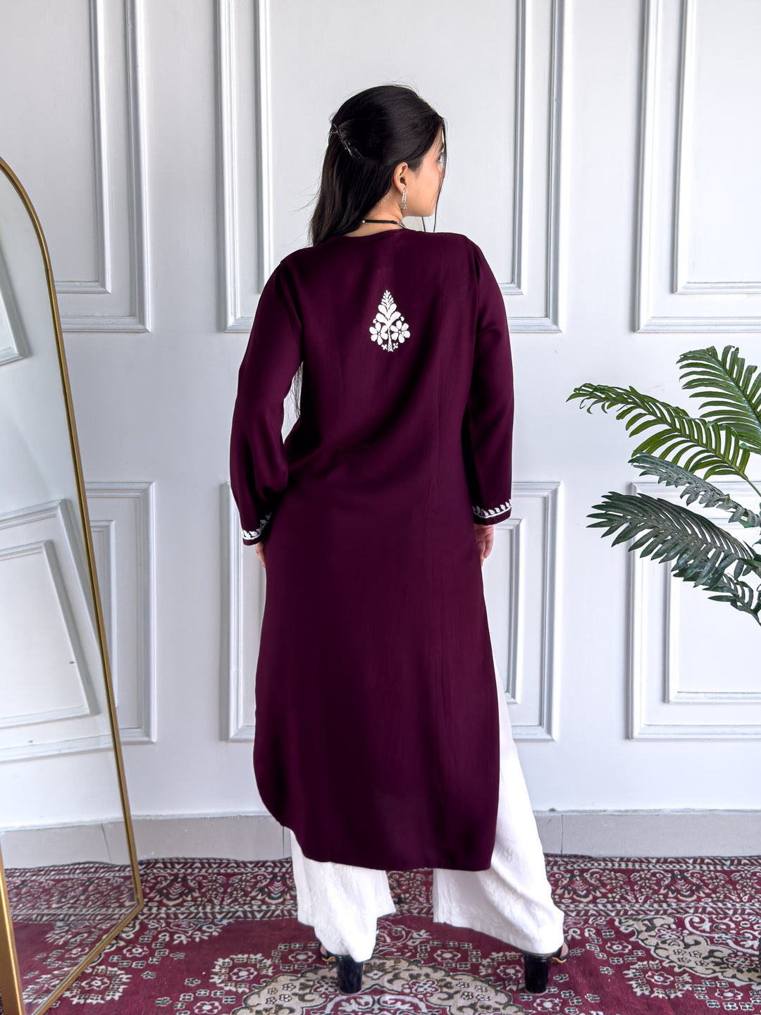 Tarini Rayon Chikankari Straight Kurta