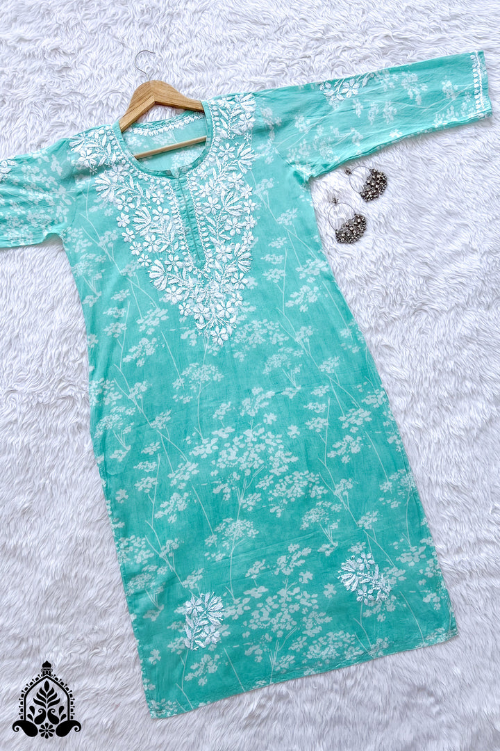 Ifza Chikankari Mulmul Straight Kurta