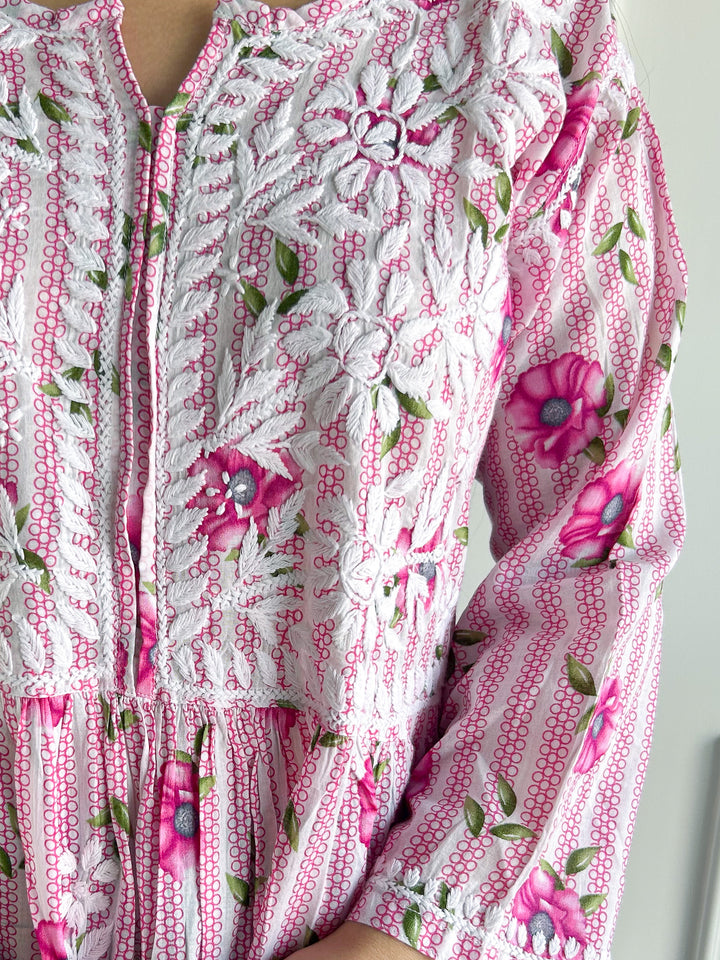 Tisha Mulmul Chikankari Short Gown