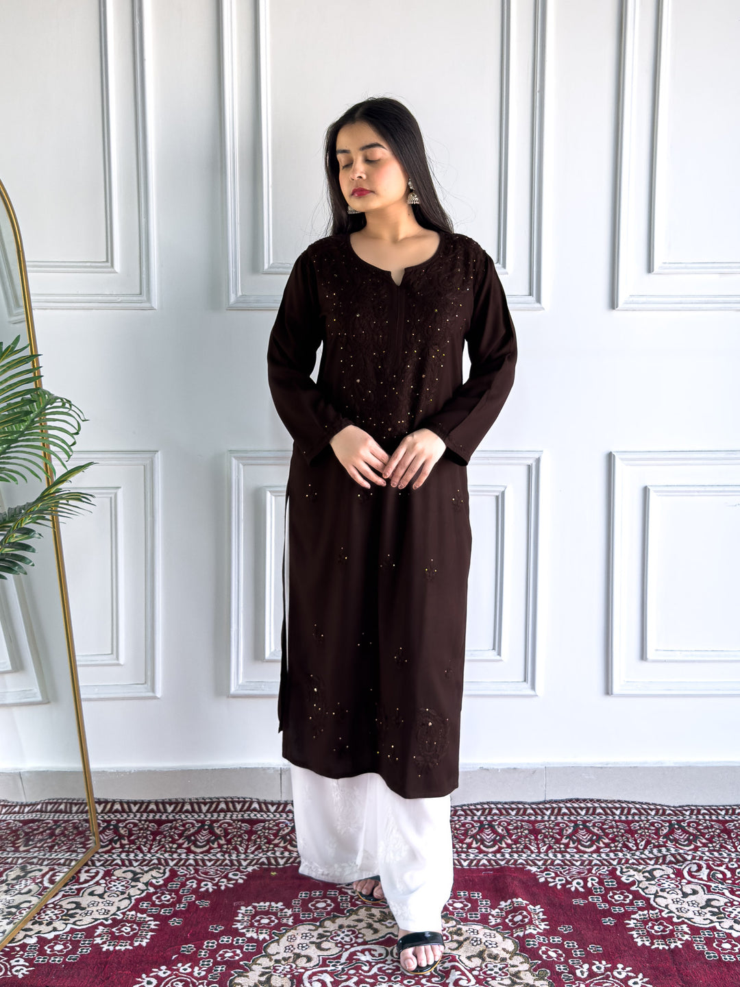 Falaq Chikankari Rayon Mukaish Straight Kurta