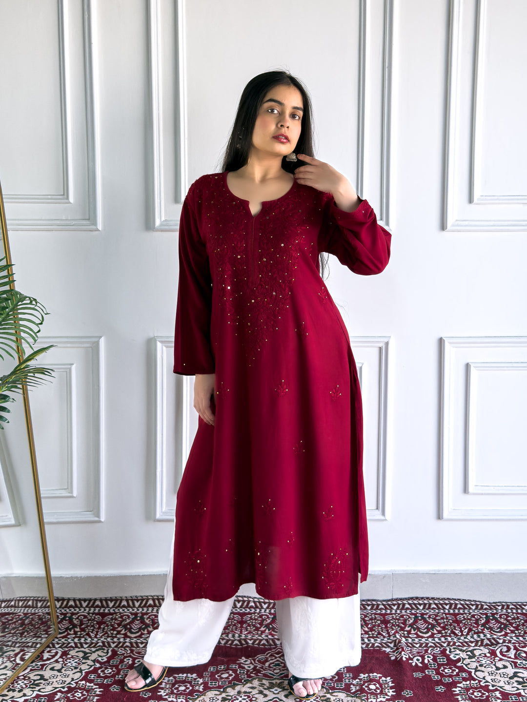 Falaq Chikankari Rayon Mukaish Straight Kurta