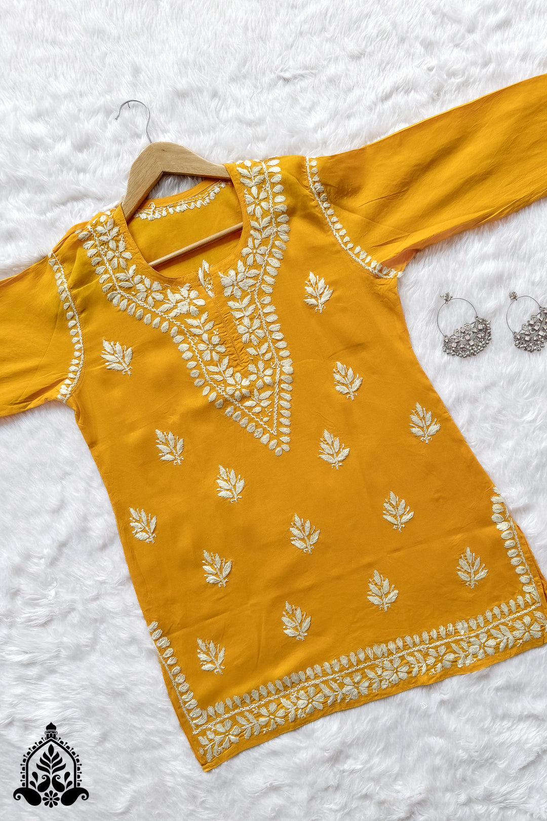 Maahi Chikankari Short Cotton Kurti