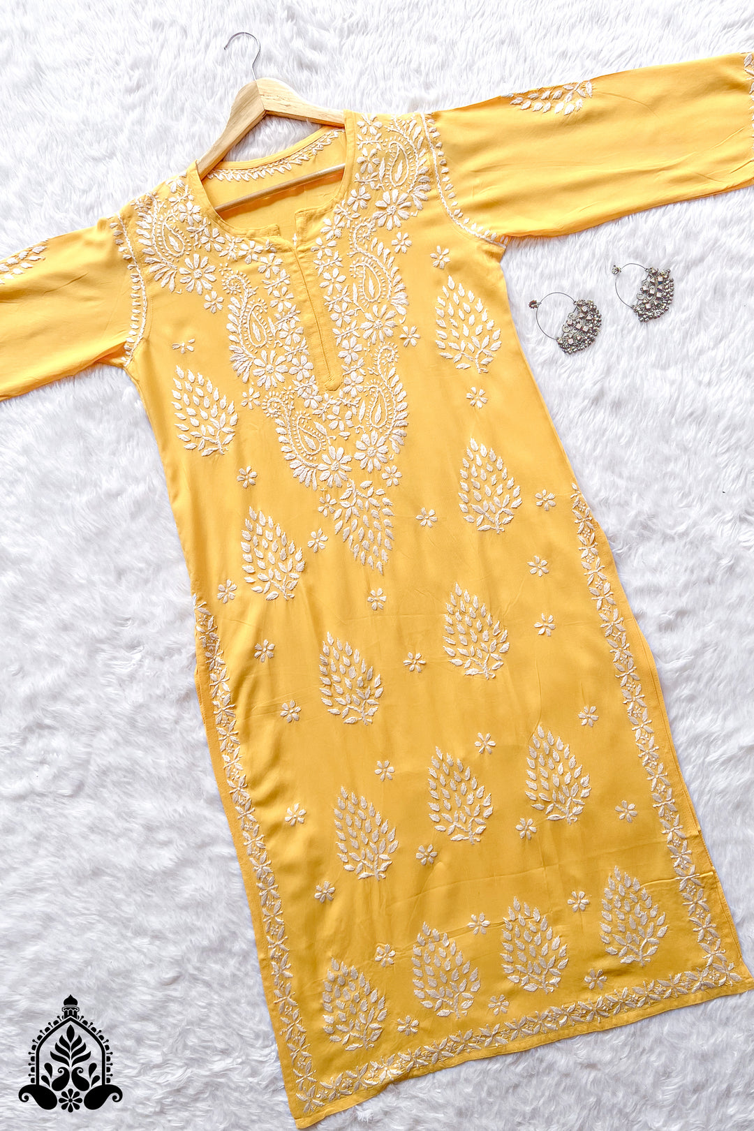 Neha Chikankari Rayon Straight Kurta