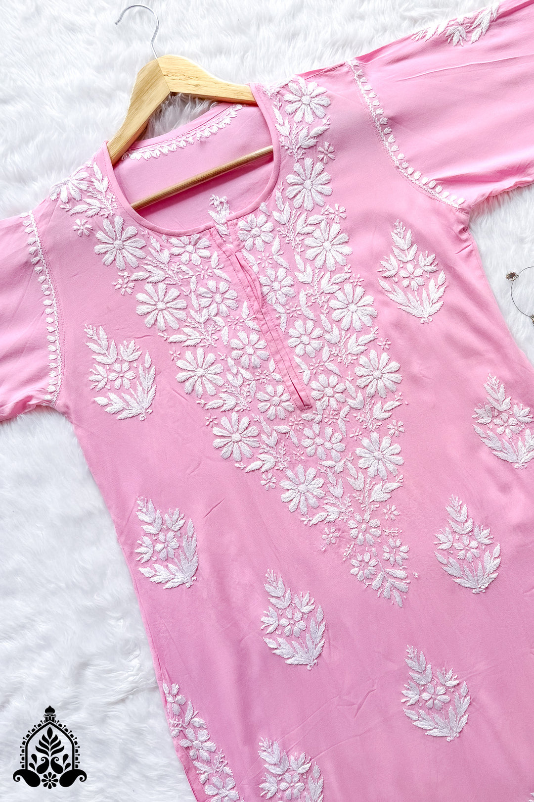 Jahnvi Chikankari Rayon Straight Kurta