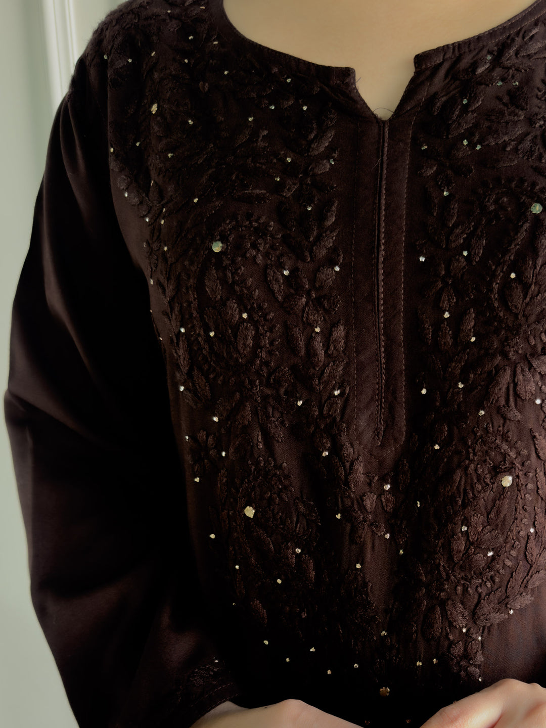 Falaq Chikankari Rayon Mukaish Straight Kurta