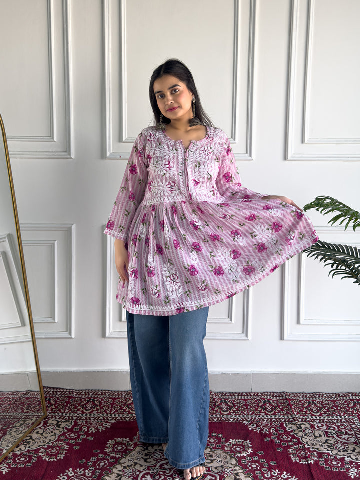 Tisha Mulmul Chikankari Short Gown