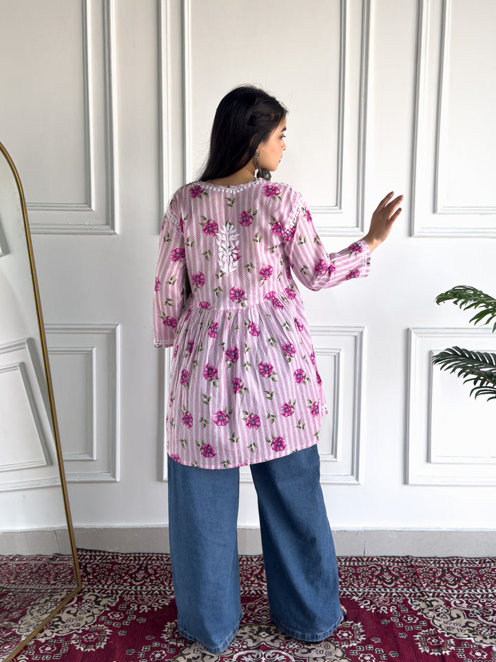 Tisha Mulmul Chikankari Short Gown