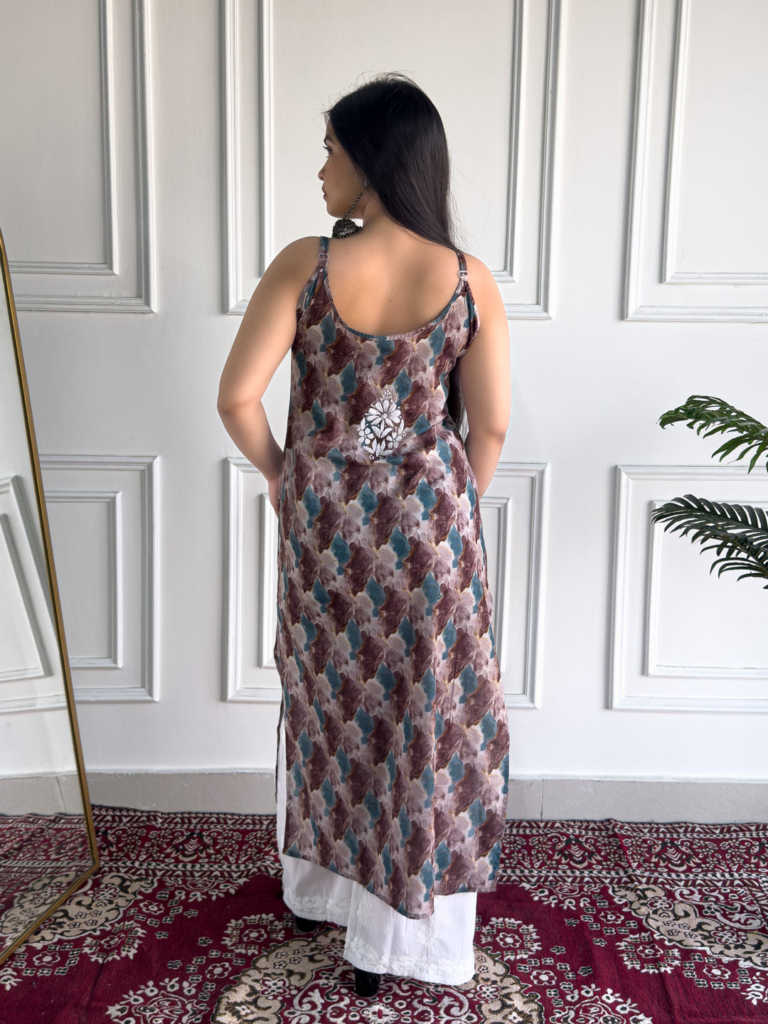 Chitra Mulmul Chikankari Strappy Straight Kurta