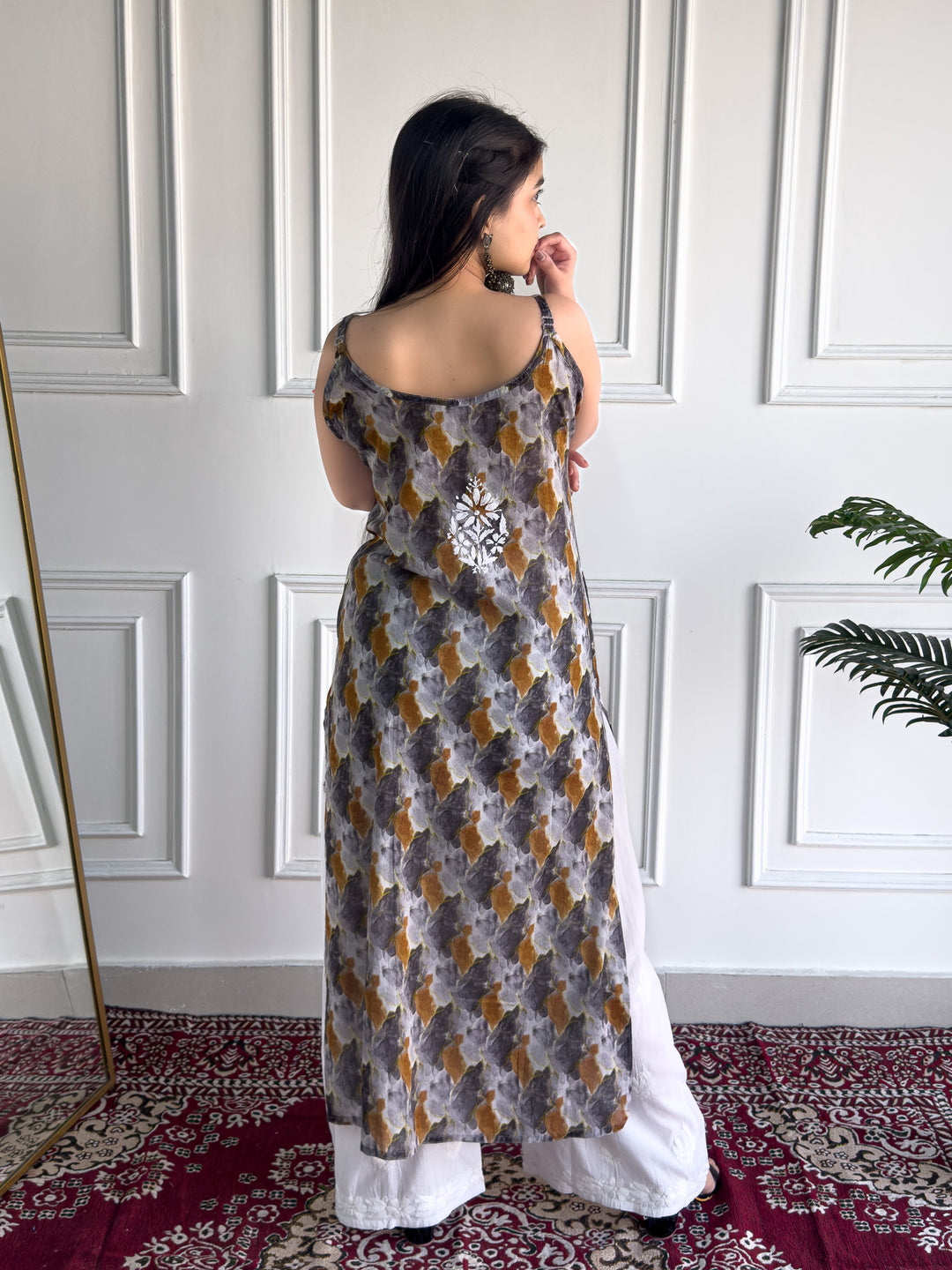 Chitra Mulmul Chikankari Strappy Straight Kurta