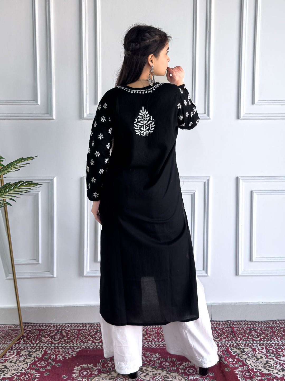 Lata Cotton Chikankari Basic Straight Kurta