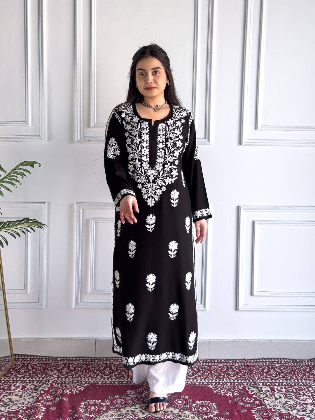 Anam Chikankari Rayon Straight Kurta