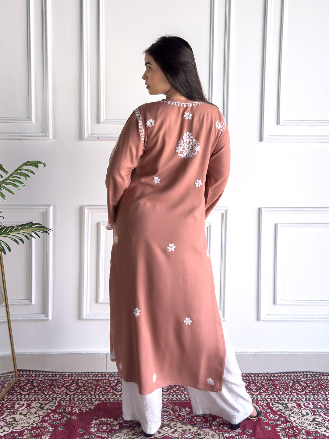 Anam Chikankari Rayon Straight Kurta