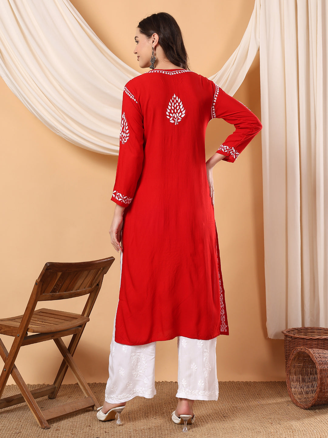 Neha Chikankari Rayon Straight Kurta