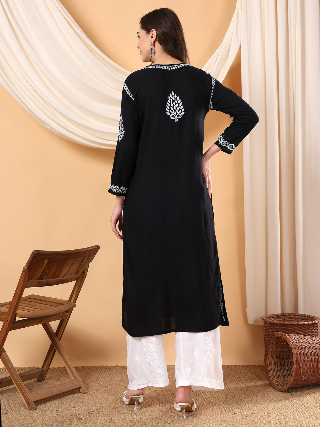 Neha Chikankari Rayon Straight Kurta