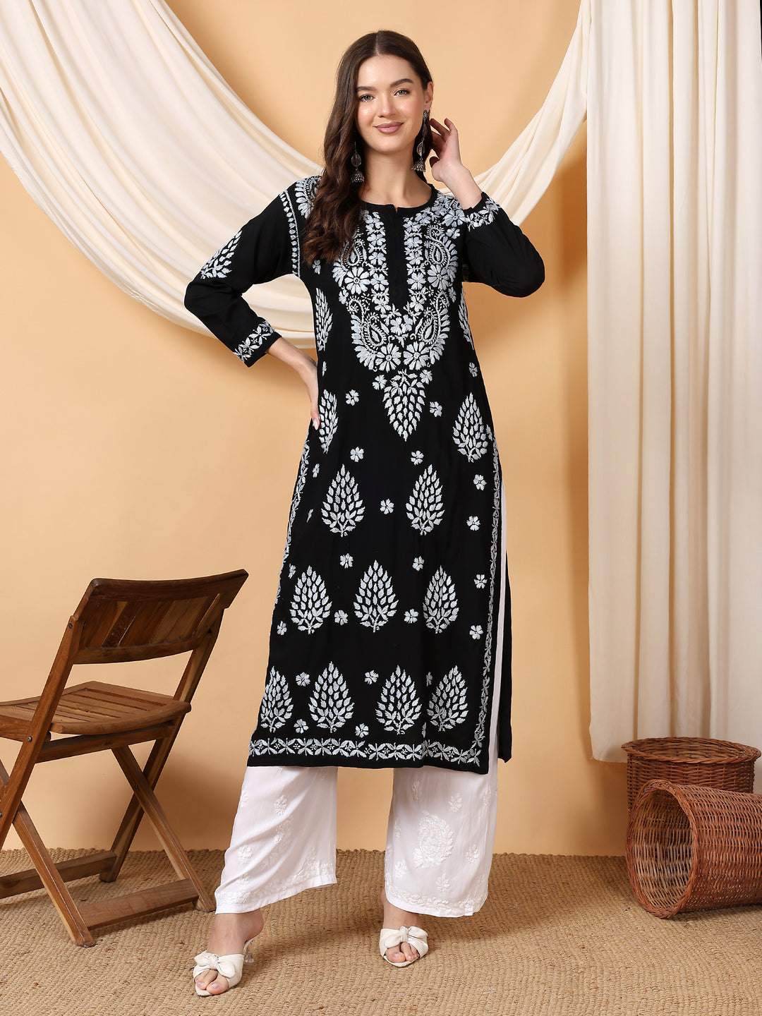 Neha Chikankari Rayon Straight Kurta