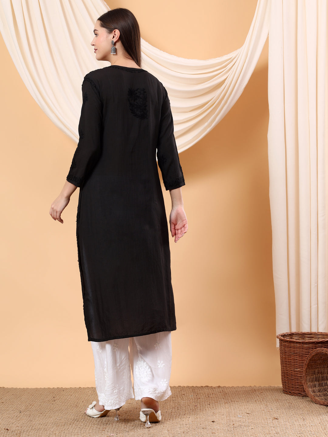 Alina Chikankari Modal Straight Kurta