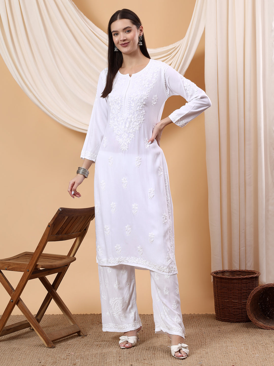 Anam Chikankari Rayon Straight Kurta