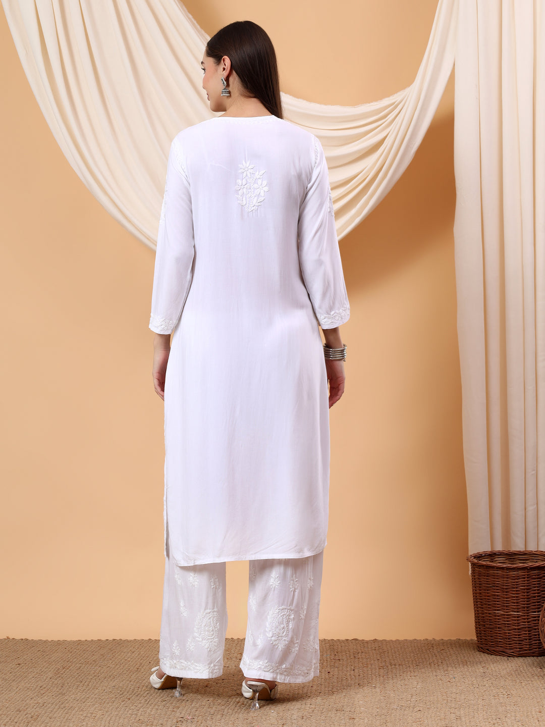 Anam Chikankari Rayon Straight Kurta