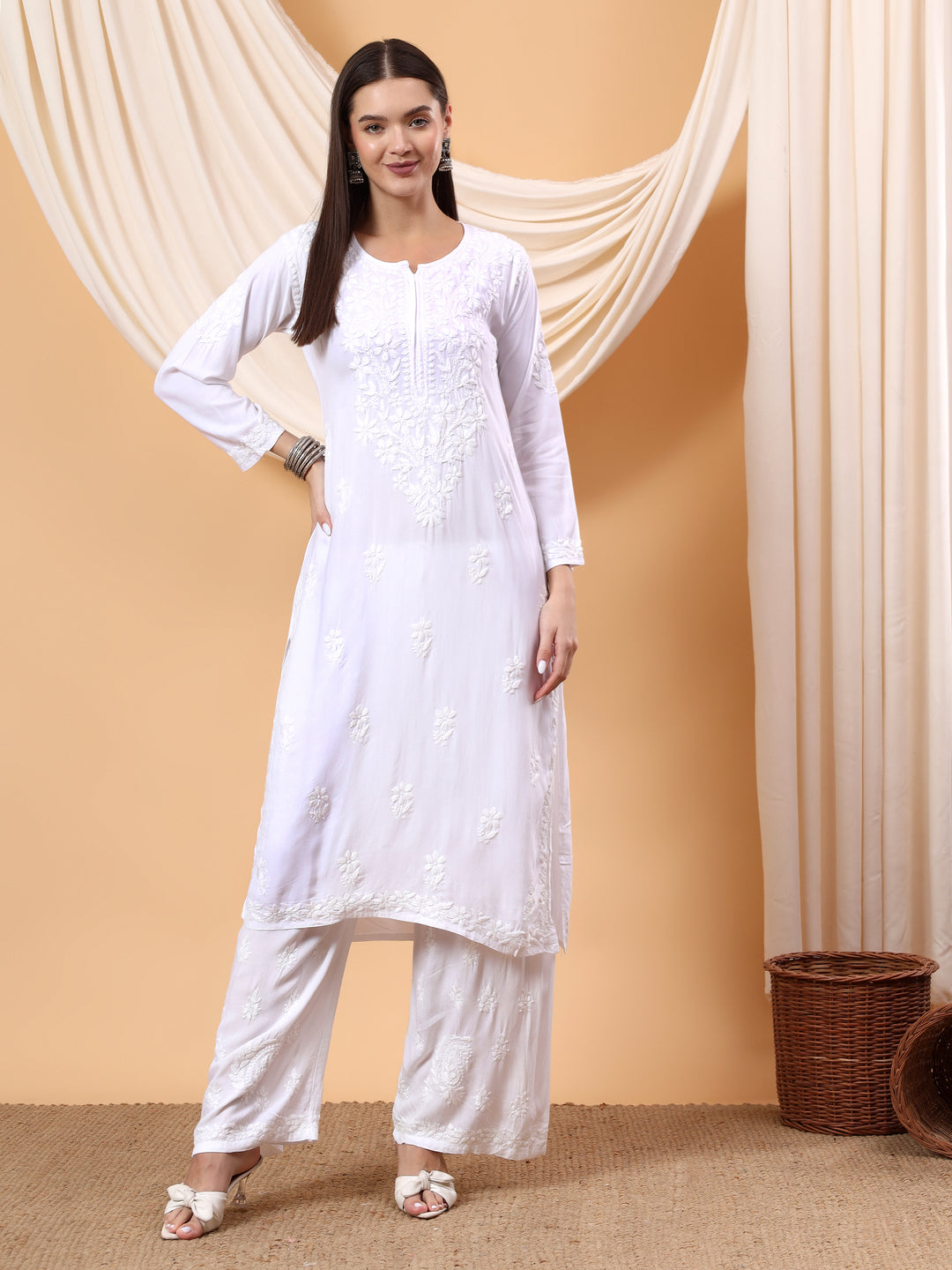 Anam Chikankari Rayon Straight Kurta