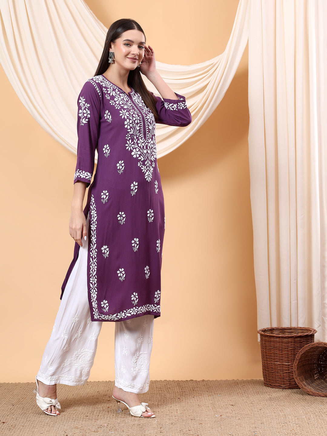 Anam Chikankari Rayon Straight Kurta