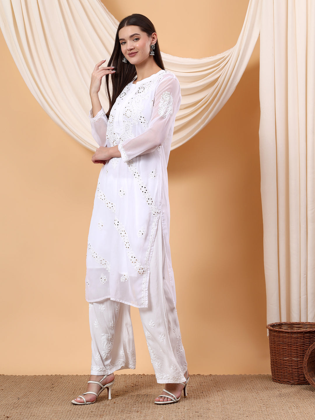 Noor Chikankari Mukaish Straight Kurta