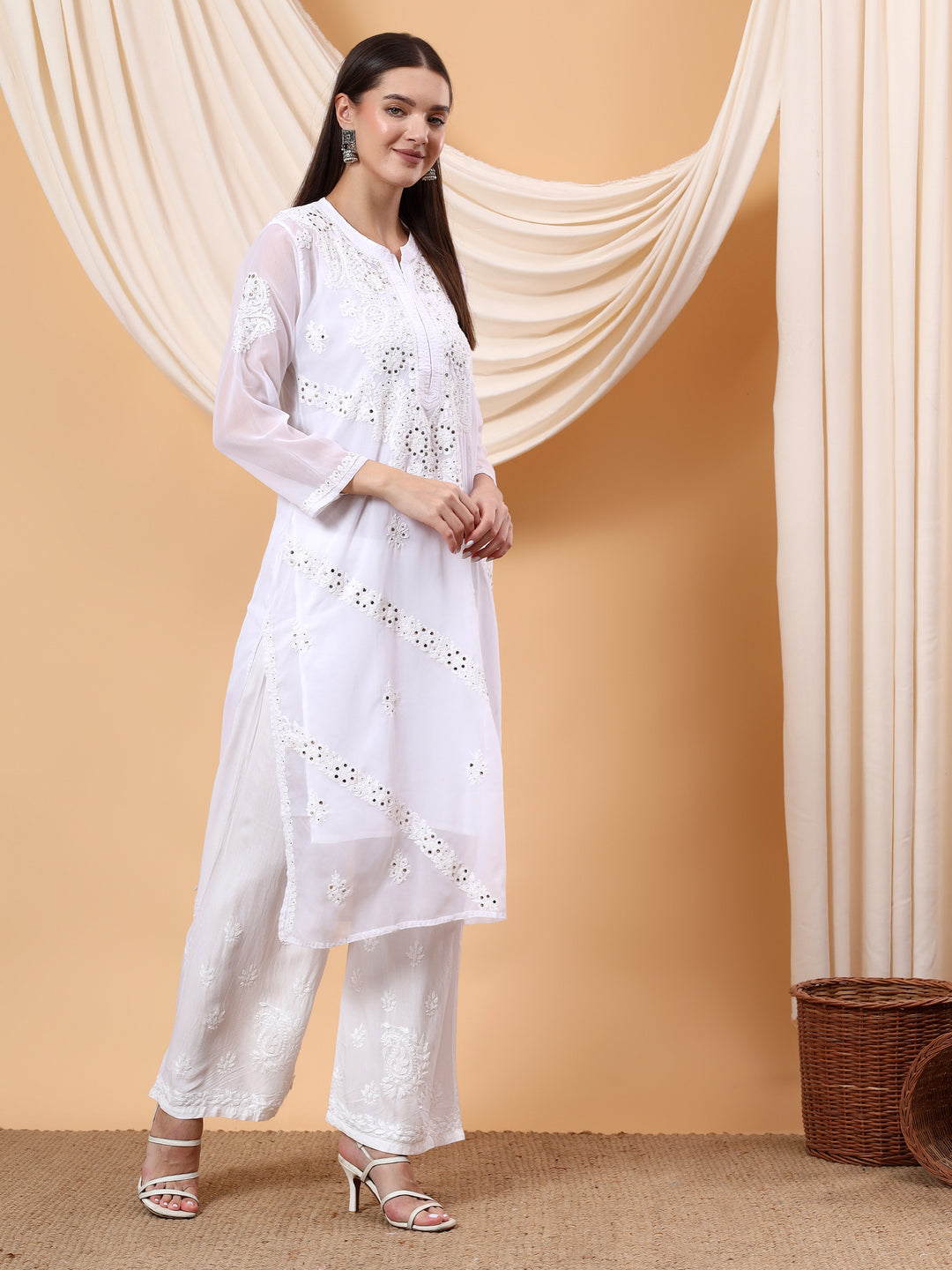 Noor Chikankari Mukaish Straight Kurta