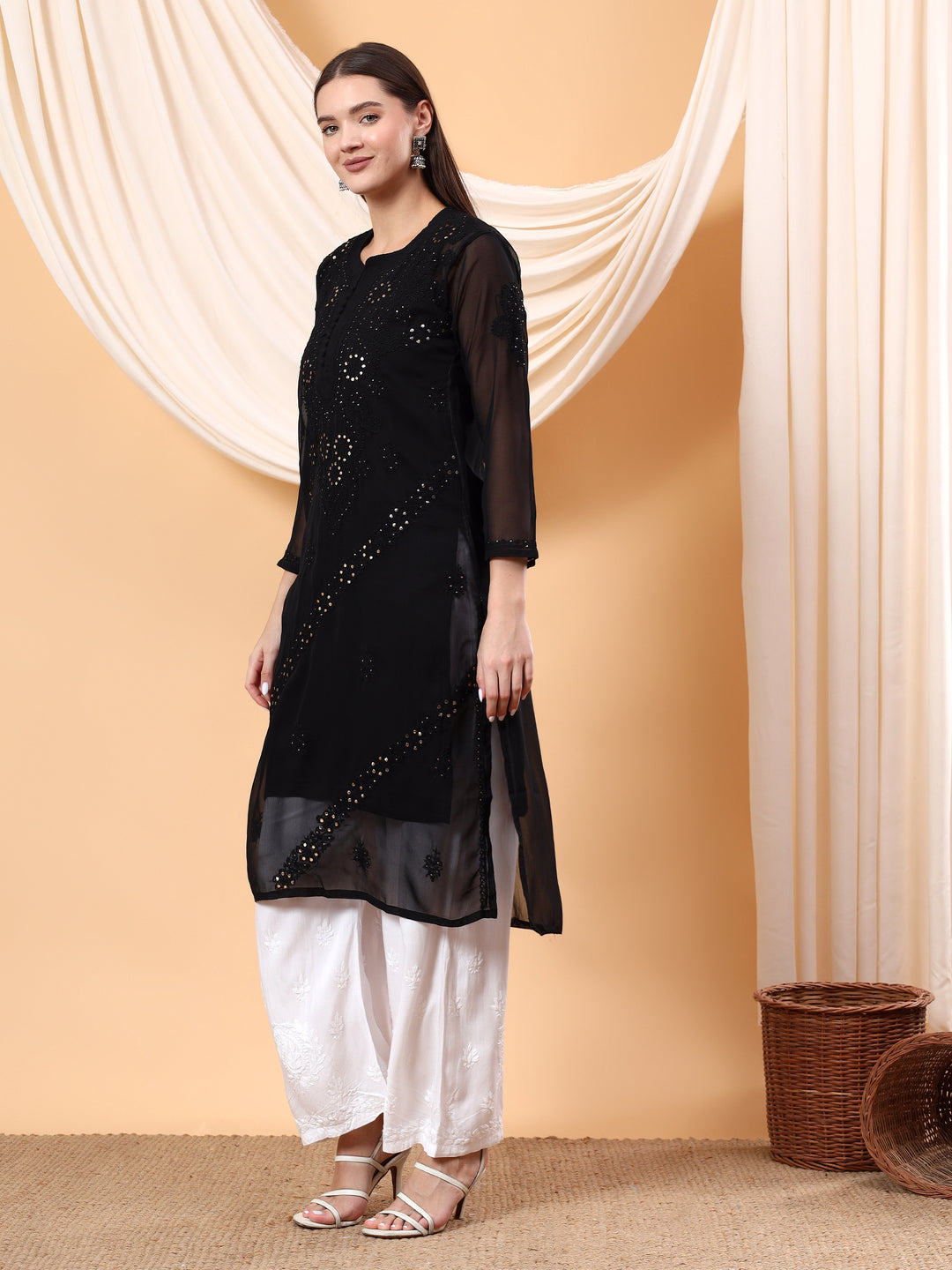 Noor Chikankari Mukaish Straight Kurta