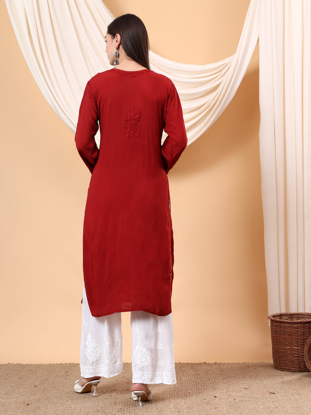 Heer Chikankari Modal Straight Kurta