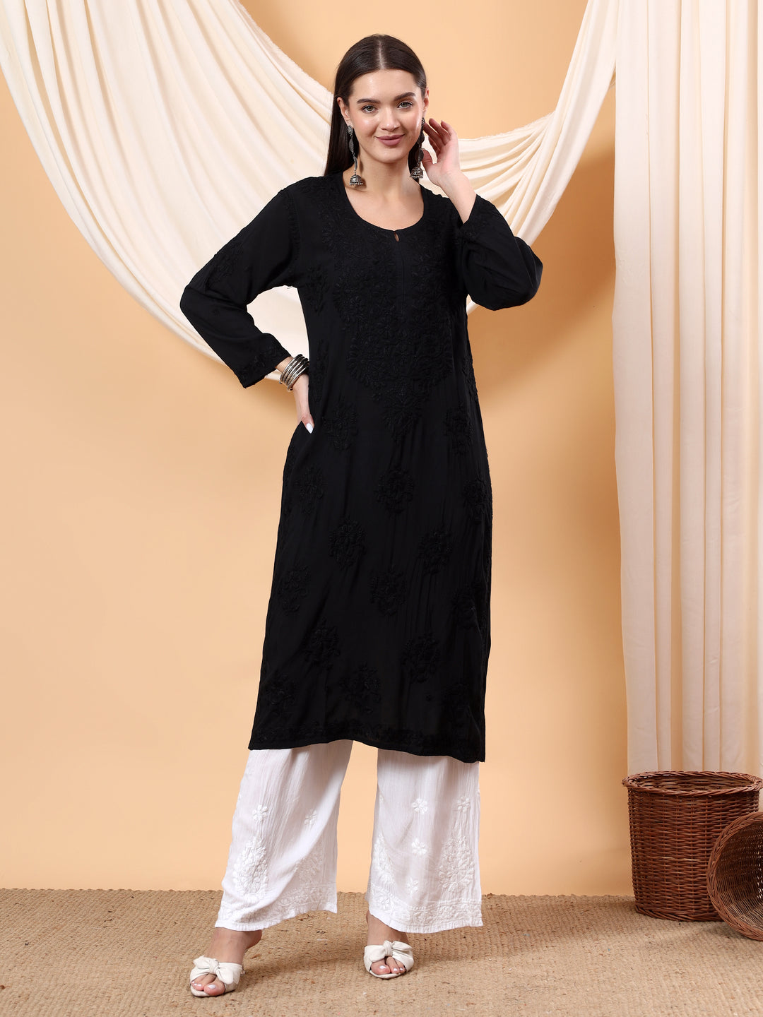 Heer Chikankari Modal Straight Kurta