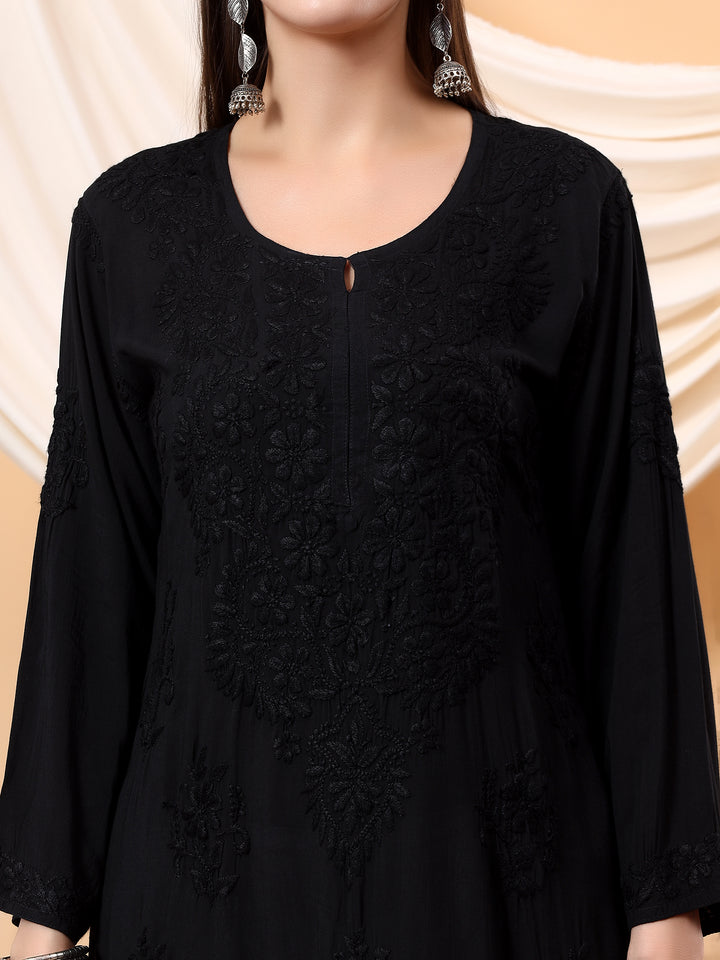 Heer Chikankari Modal Straight Kurta