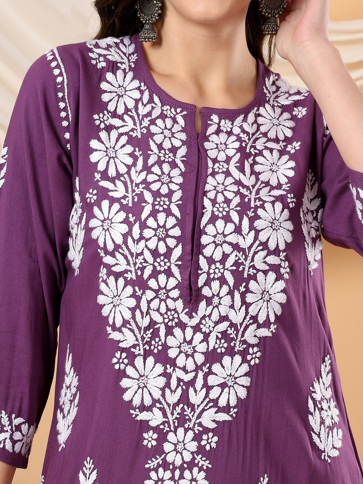 Jahnvi Chikankari Rayon Straight Kurta