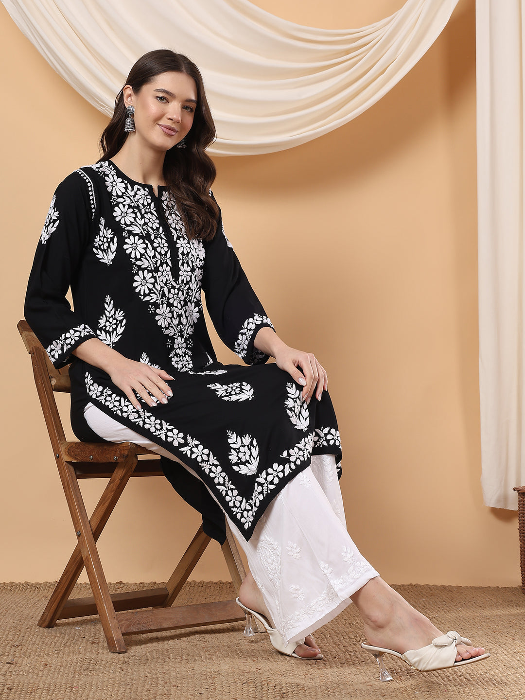 Jahnvi Chikankari Rayon Straight Kurta