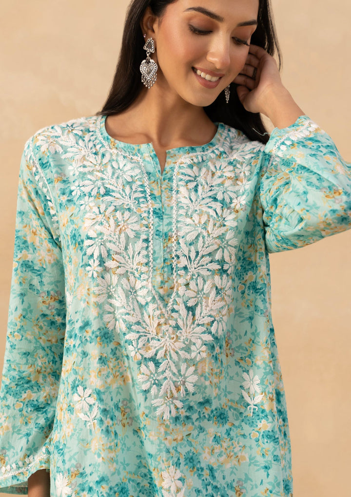 Amaira Mulmul Chikankari Straight Kurta
