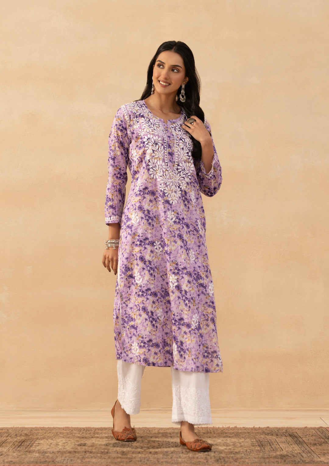 Amaira Mulmul Chikankari Straight Kurta