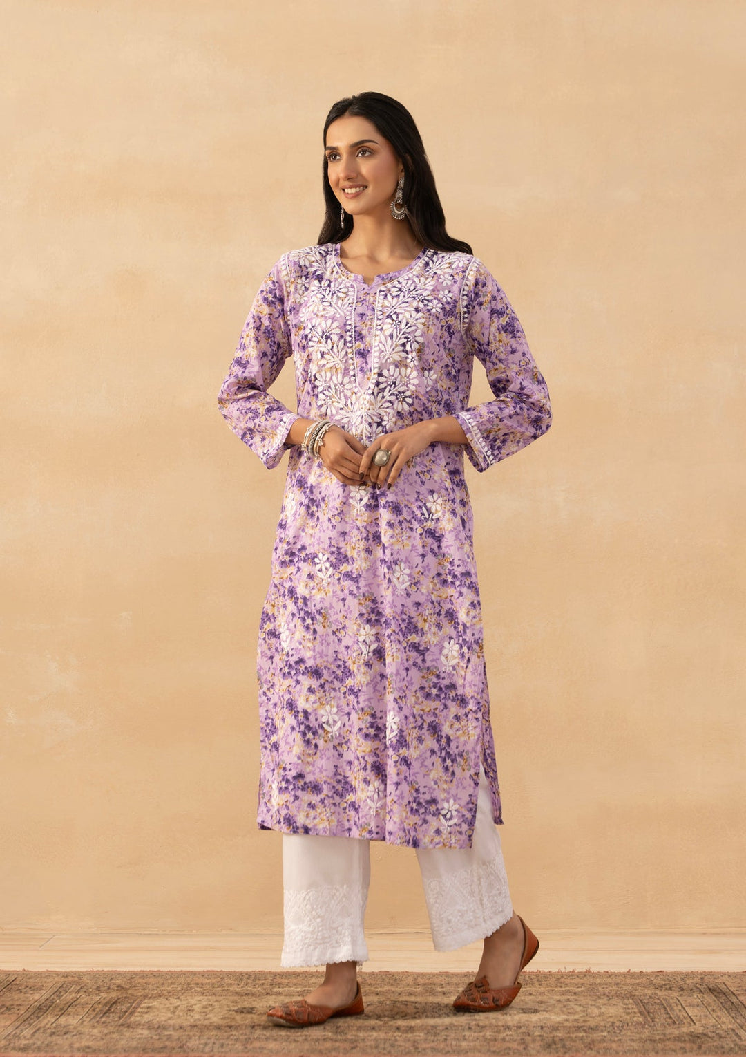 Amaira Mulmul Chikankari Straight Kurta