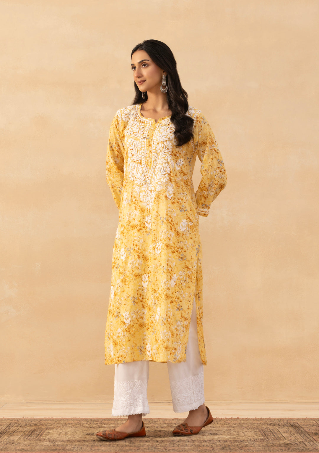 Amaira Mulmul Chikankari Straight Kurta