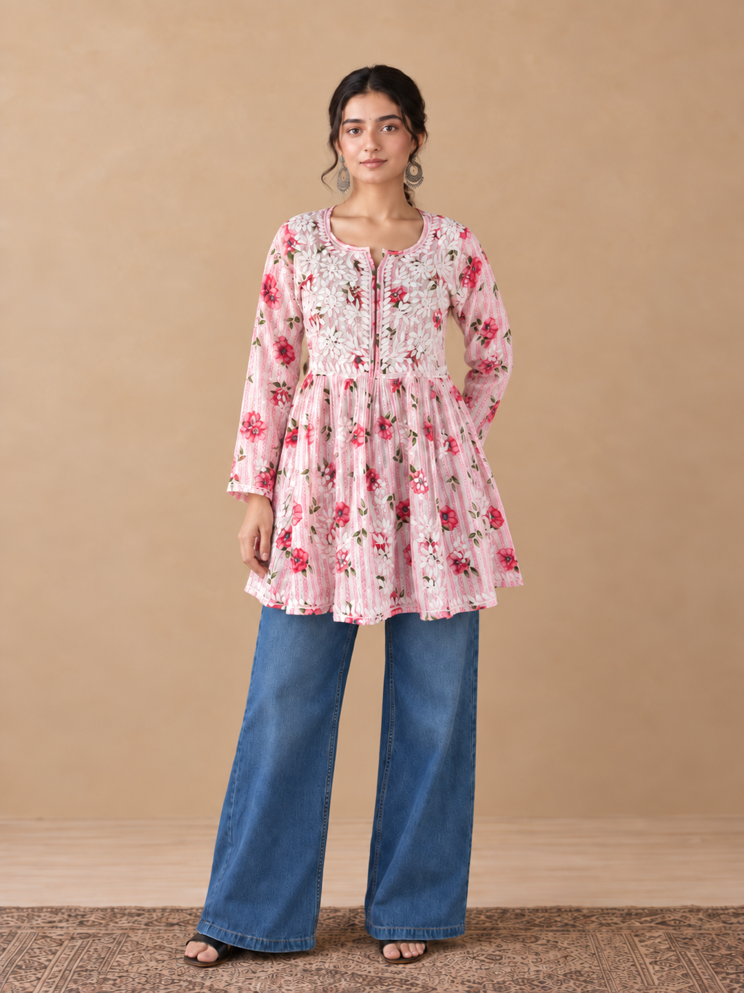 Tisha Mulmul Chikankari Short Gown
