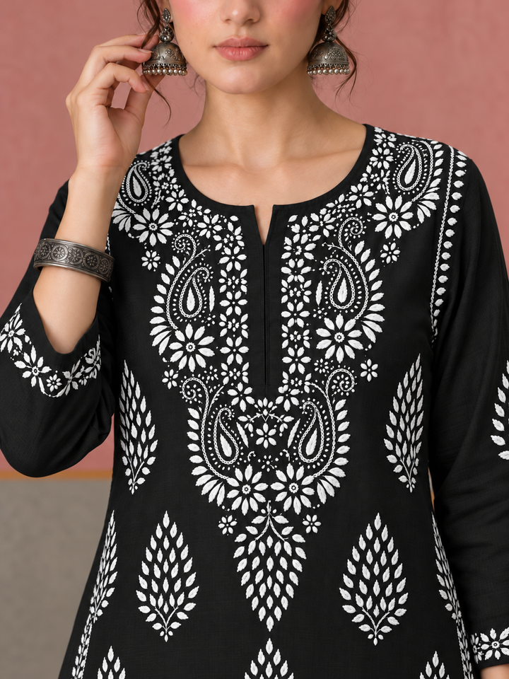 Nazm Chikankari Rayon Straight Kurta