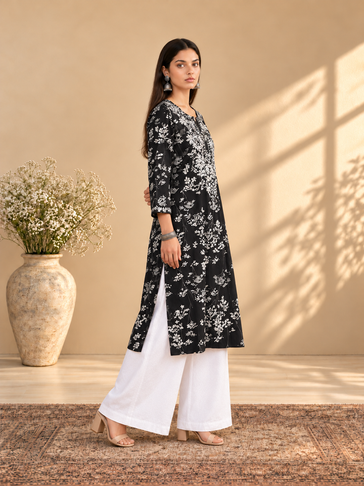 Zainab Chikankari Mulmul Straight Kurta
