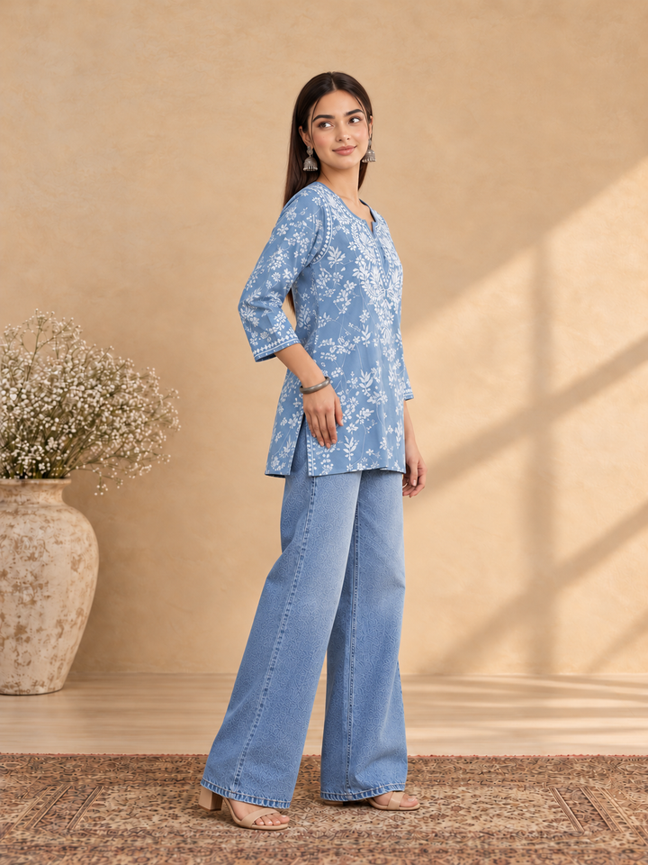 Zeba Chikankari Mulmul Short Kurti
