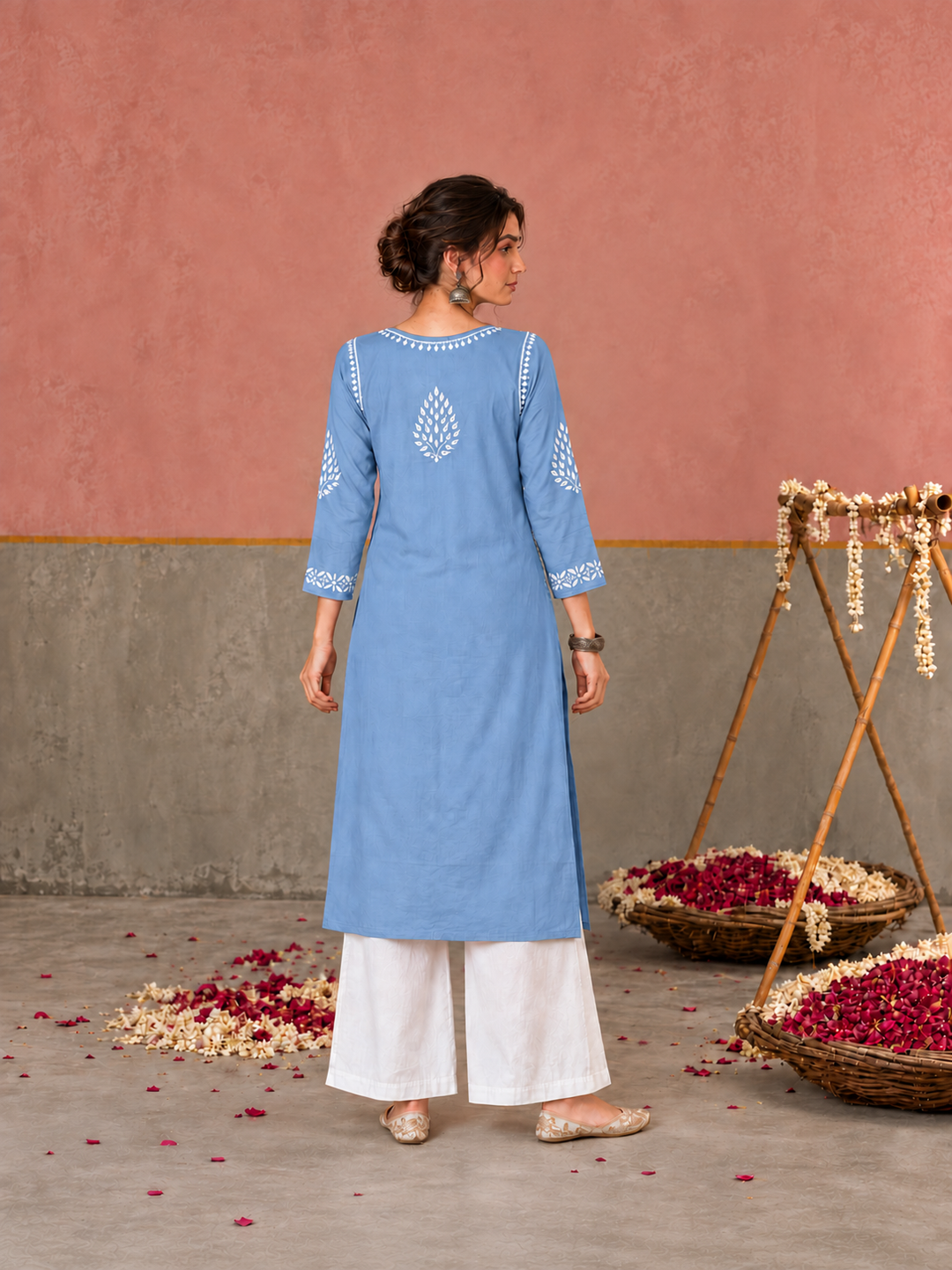 Nazm Chikankari Rayon Straight Kurta