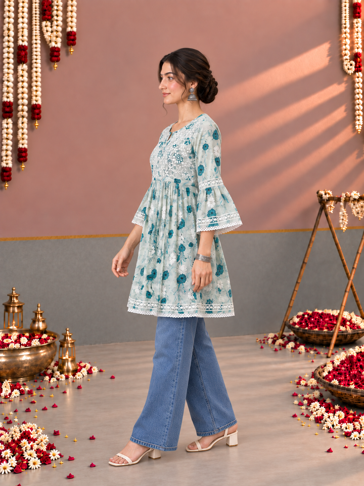Dhara Mulmul Chikankari Printed Short Gown