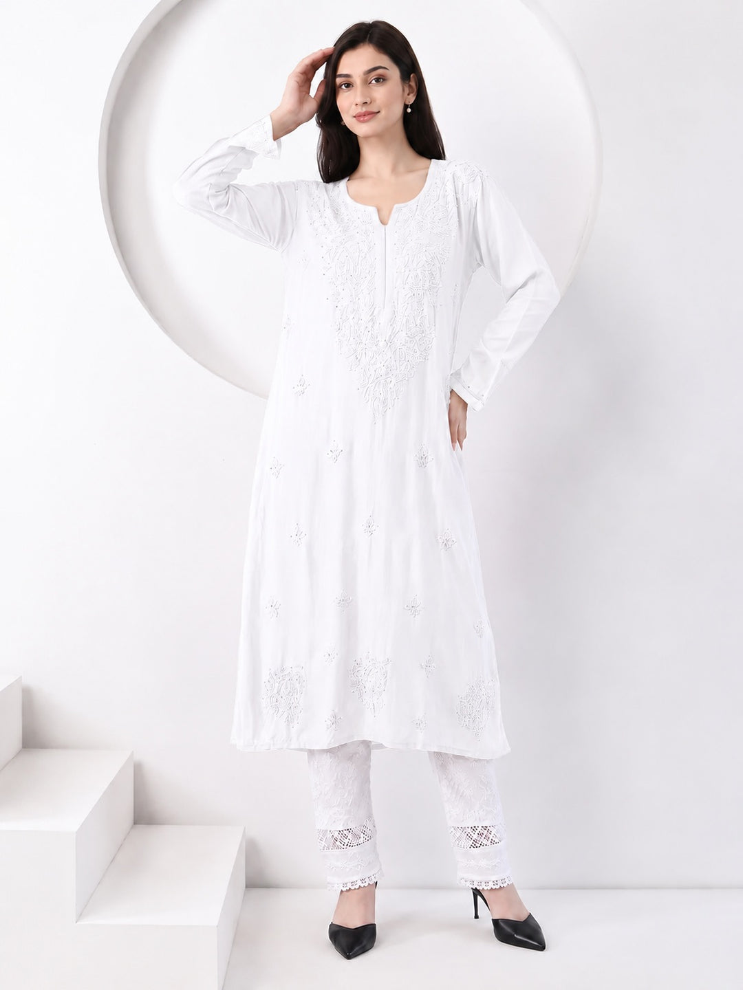 Falaq Chikankari Rayon Mukaish Straight Kurta